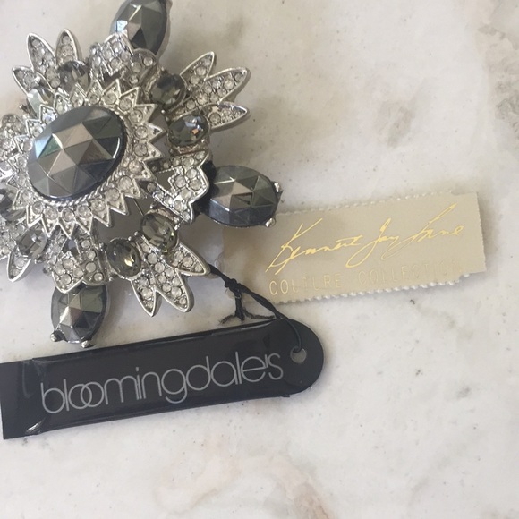 NWT Kenneth J Lane Couture Collection Silvertone Gray Crystal Brooch Collectible - Picture 5 of 11